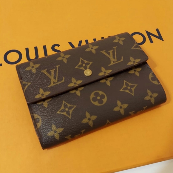Beautiful louis vuitton monogram prorte tresor - Picture 2 of 15